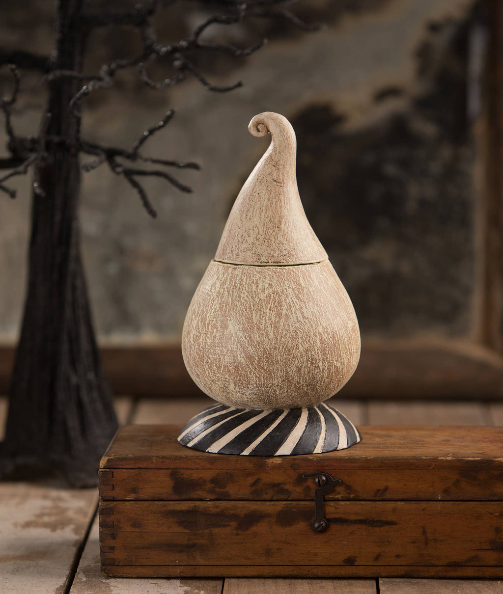 Morty Boo Meringue Treat Container by Johanna Parker Design for Bethany Lowe Designs, view 3